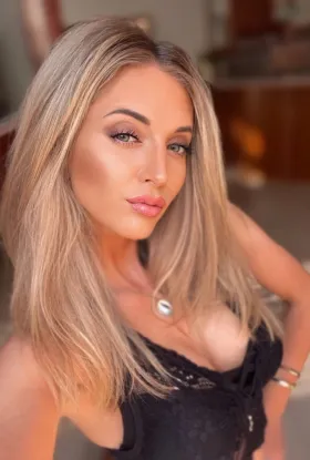 İstanbul DİANA  masöz hizmeti de vardır eskort